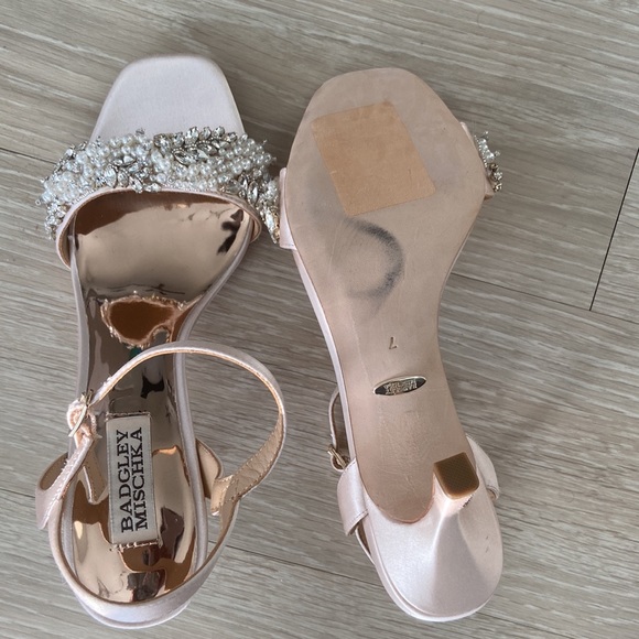 BADGLEY MISCHKA Kate Stiletto Heel in soft blush